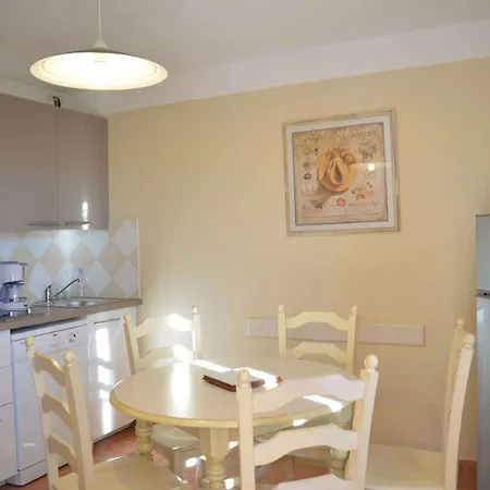 Appartamento Is110-604 2 Pièces 6 Personnes Piscine Et Parking